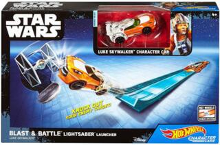 Hot Wheels – Star Wars – Blast & Battle Lightsaber Launcher – Luke Skywalker – Fahrzeug und Pullback-Rennstrecke