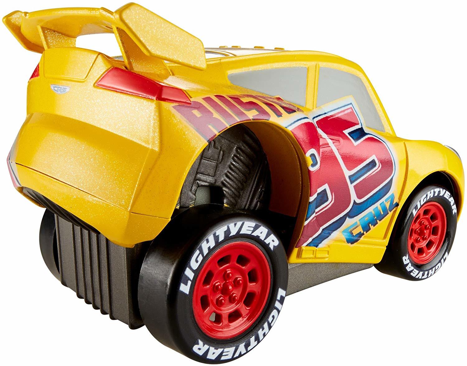 Mattel Disney Cars FMH51 - Powerstart Rust-Eze Cruz Ramirez Fahrzeug